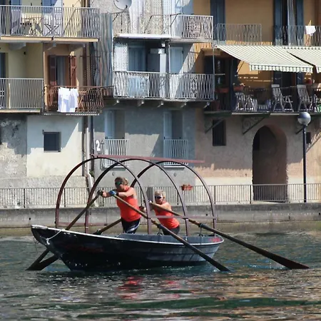 La Nicchia Comersee Apartment Vercana